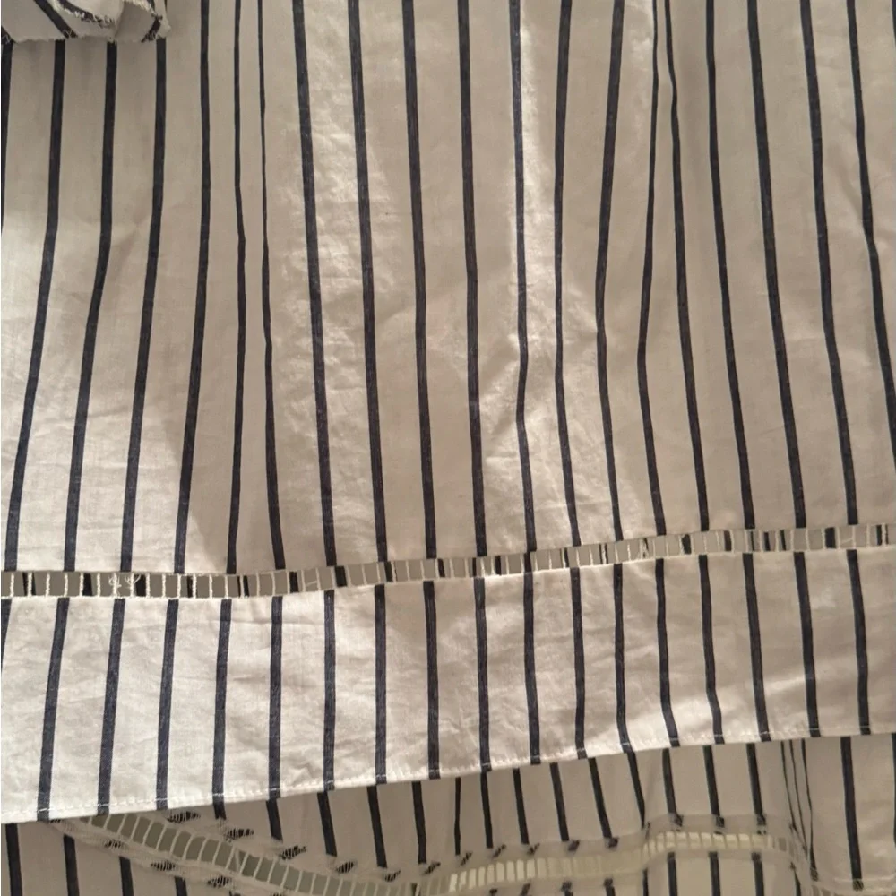 Off the shoulder belle sleeve top - Picture 5 of 5